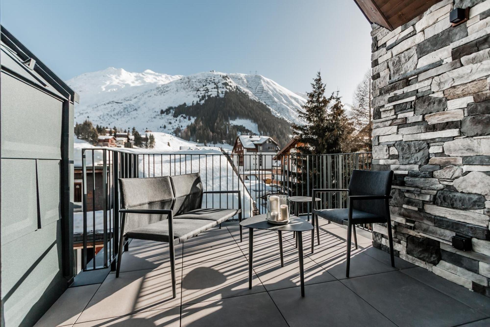 Aparthotel The Base Andermatt Pokoj fotografie