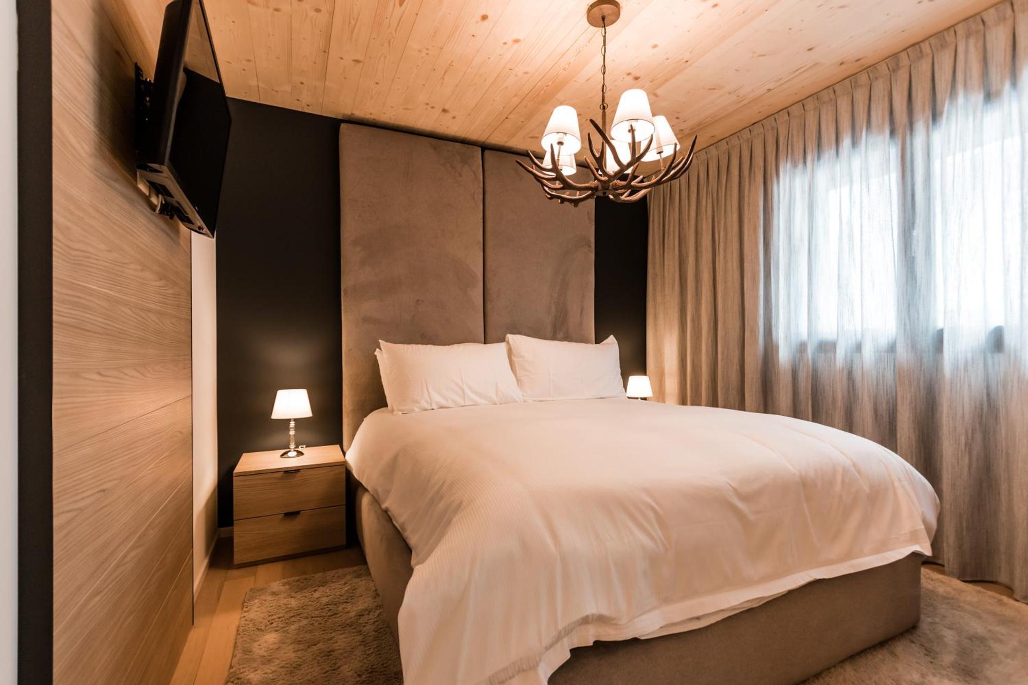 Aparthotel The Base Andermatt Pokoj fotografie